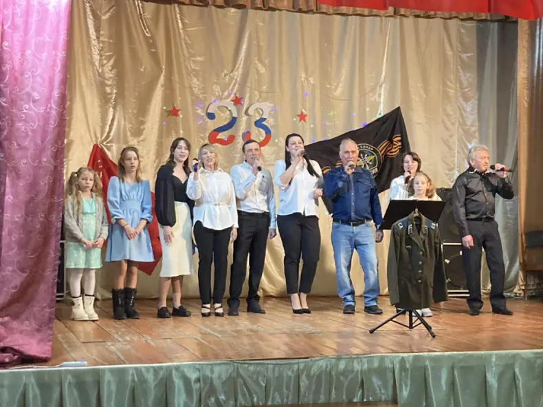 Праздничный концерт ко Дню защитника Отечества в Верхнетишанском СДК.