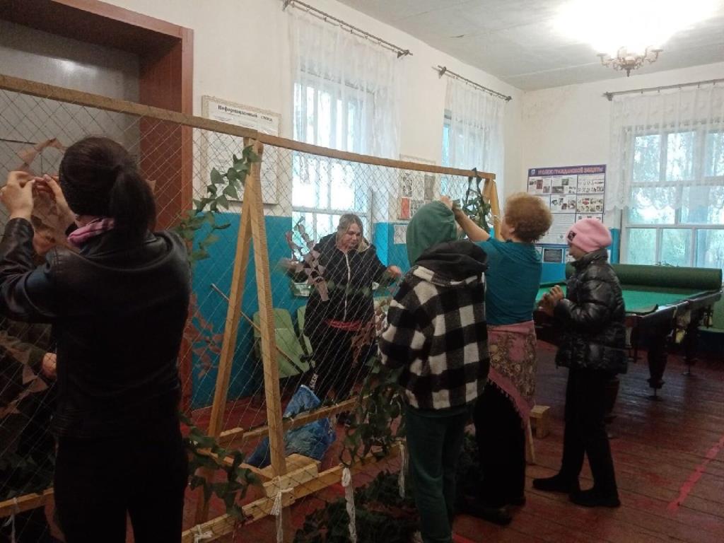 Жители села &quot;Бирюч&quot;, помогают участникам СВО..